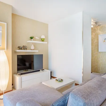 Alohouse Nazare Apartment Exterior photo